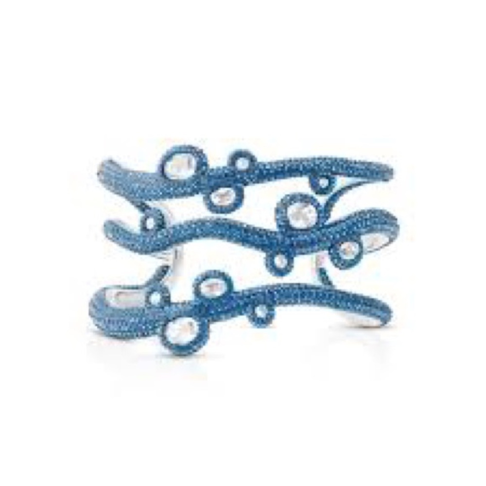 Swarovski Tigris cuff Mixed cuts, Water droplets, size M Blue, Palladium plated